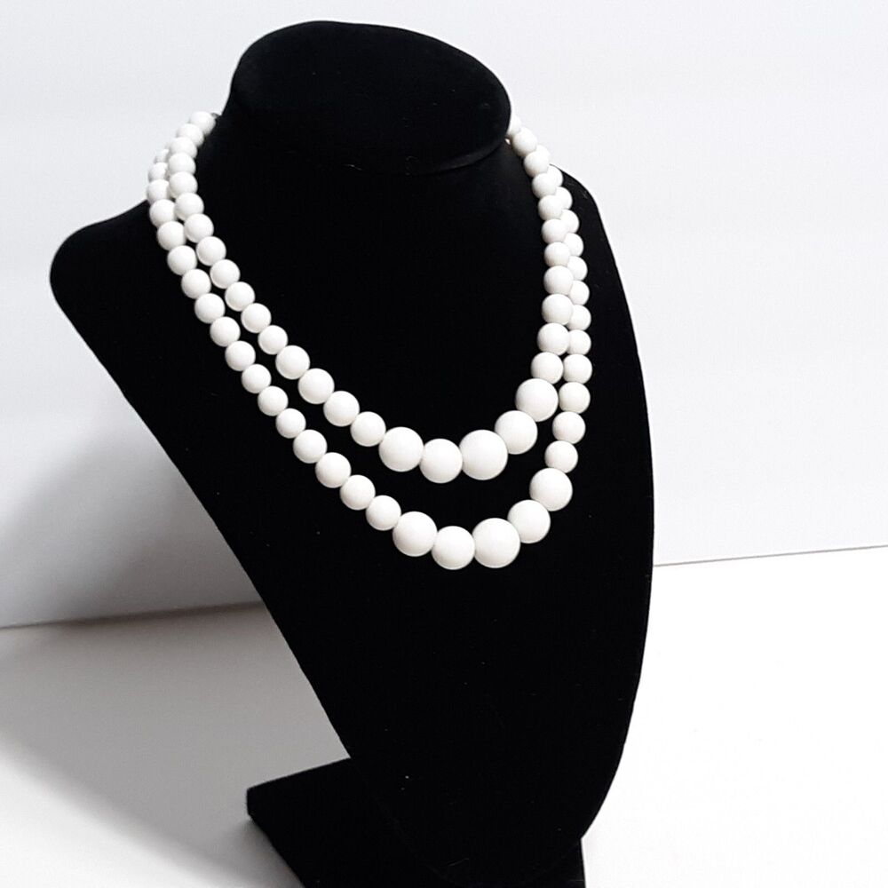 White Beaded Necklace Round Lucite? Plastic layering elegant simple layers - Picture 2 of 6